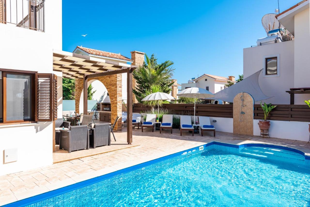 Villa Iris By Ezoria Villas Ayia Napa Exterior photo