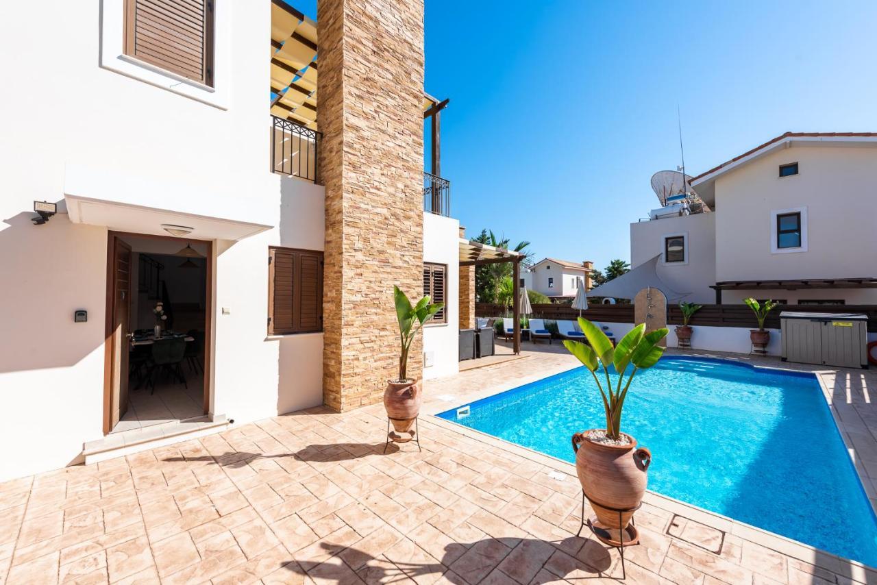 Villa Iris By Ezoria Villas Ayia Napa Exterior photo