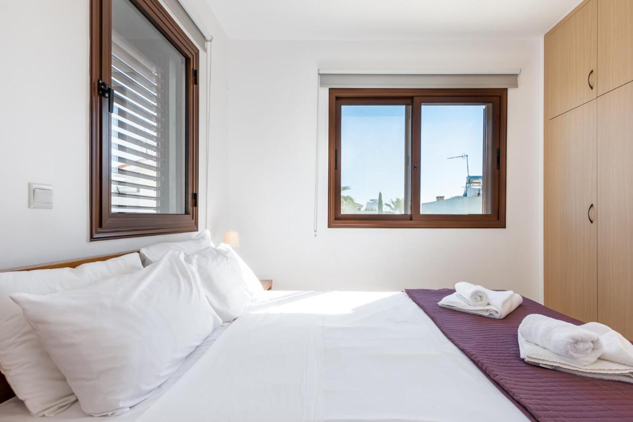 Villa Iris By Ezoria Villas Ayia Napa Exterior photo