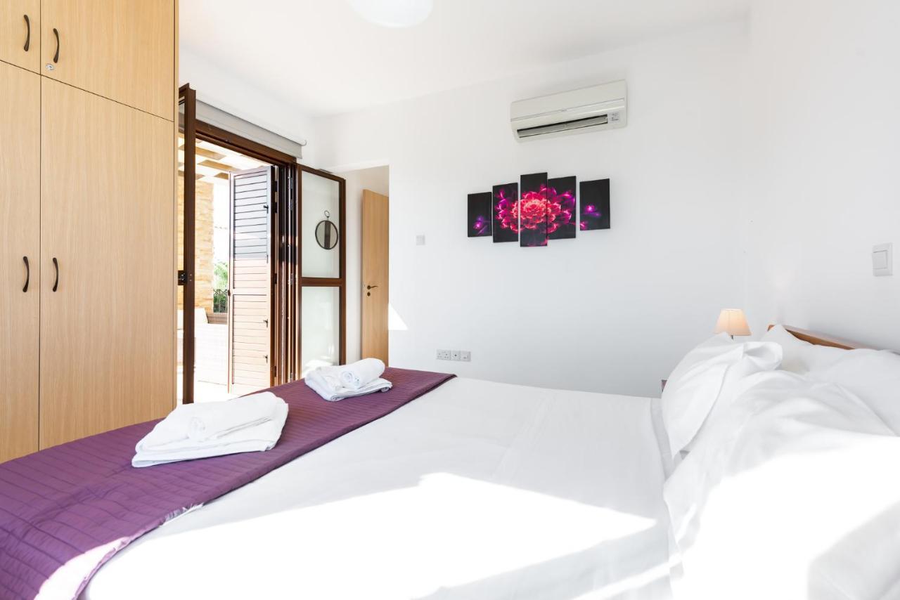 Villa Iris By Ezoria Villas Ayia Napa Exterior photo