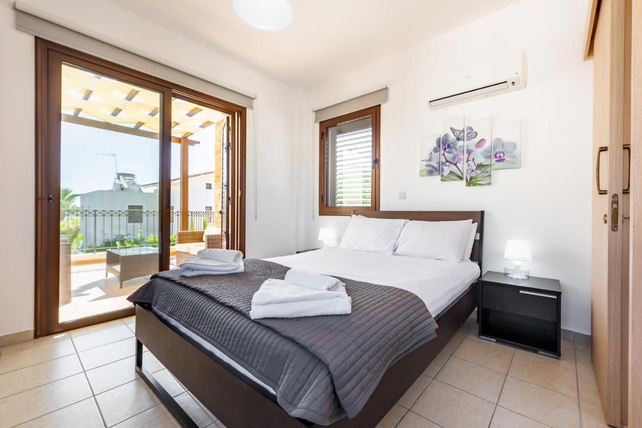 Villa Iris By Ezoria Villas Ayia Napa Exterior photo