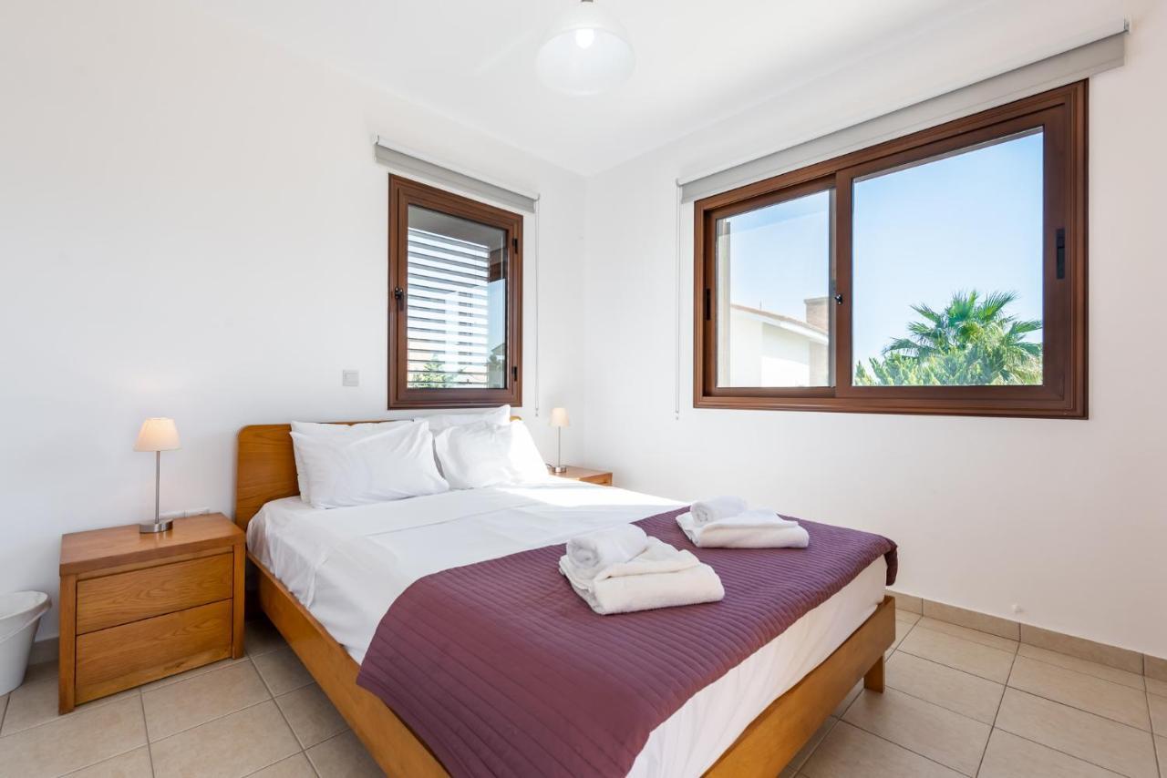 Villa Iris By Ezoria Villas Ayia Napa Exterior photo