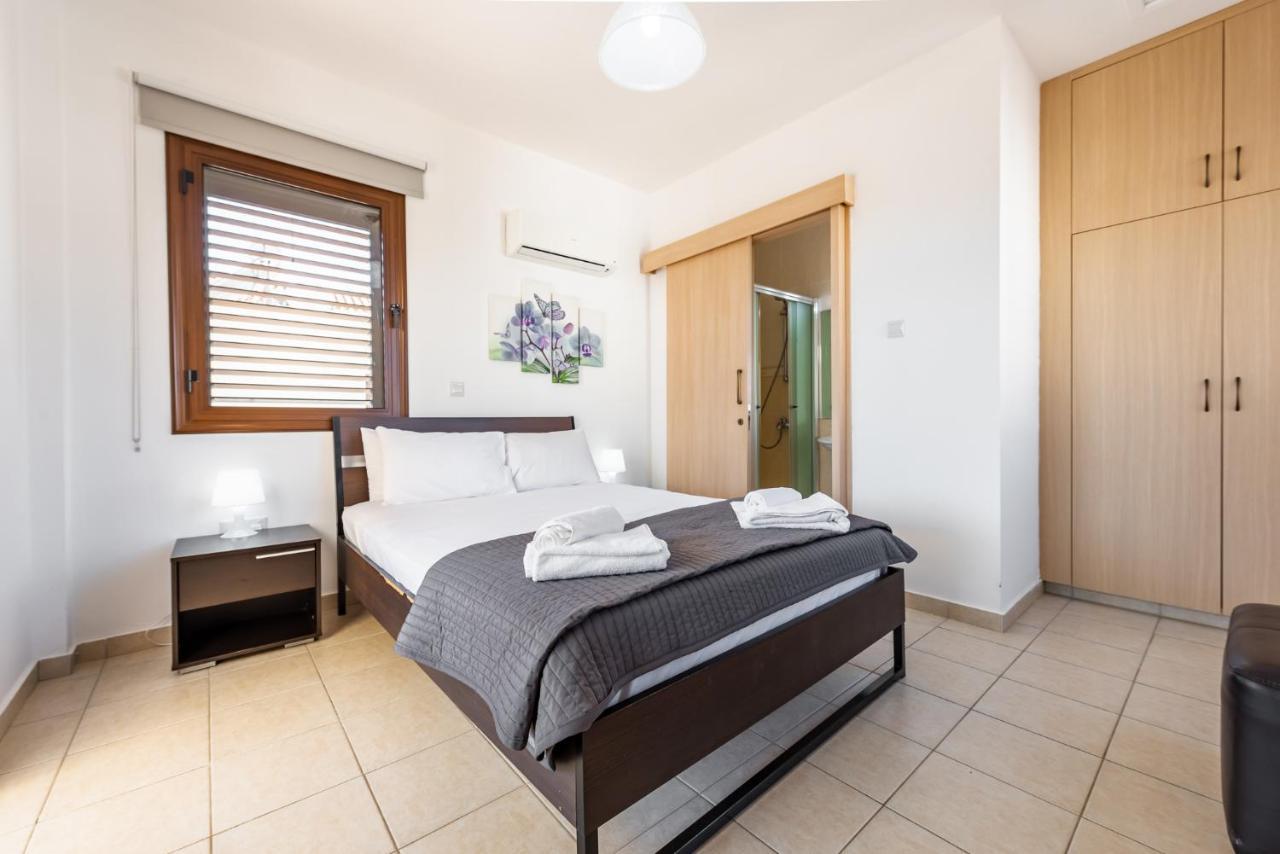 Villa Iris By Ezoria Villas Ayia Napa Exterior photo